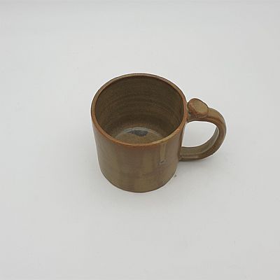 Χειροποίητη κεραμική κούπα με γαλατιέρα